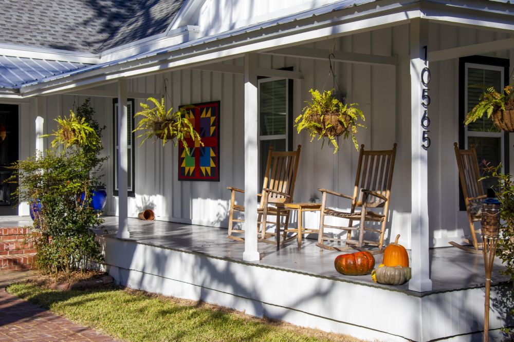 Cost of Front Porch Construction in Leesburg